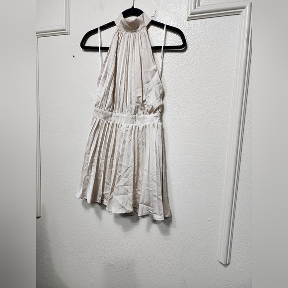 Lulus Seriously Stunning Cream Satin Pleated Backless Romper XS Wedding Party - Picture 7 of 9